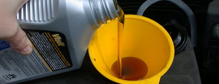 Oil Change Service in Phoenix While You Wait